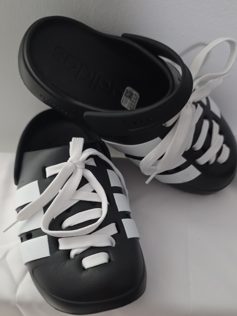 Adidas Cloudfoam Black and White Slide-Sandal with Laces